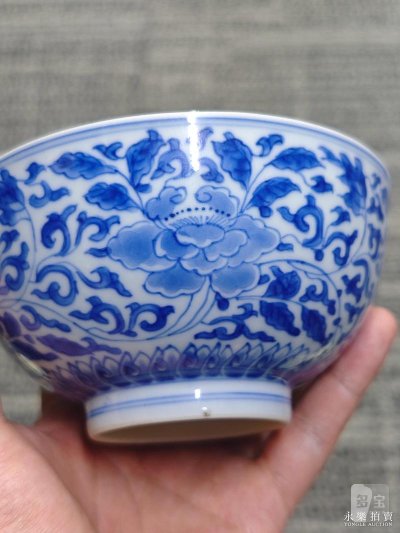 清康熙 青花缠枝牡丹纹碗 - 图8